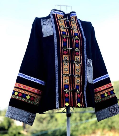 帅气满分2021苗族秋冬男装合集传统又时髦还能原创定制