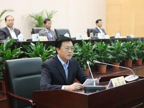 徐州市十五届人大常委会举行第二次会议