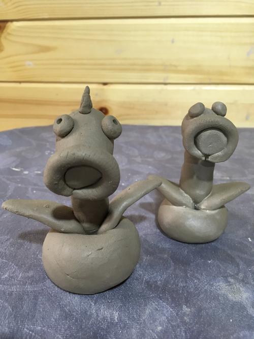 康贝儿磷都幼儿园苗苗二班陶艺作品"豌豆射手"