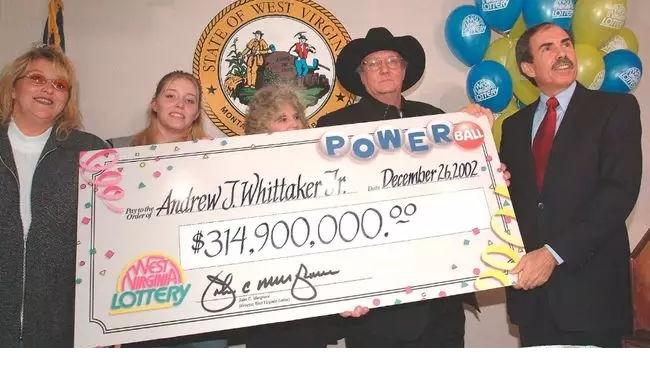 财经 正文 近日,外国媒体报道了强力球巨奖得主惠特克的生活现状.