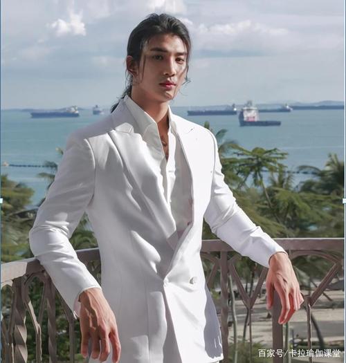 缅甸188cm男模,撞脸金城武,"海王"身材,火遍东南亚,爱了吗