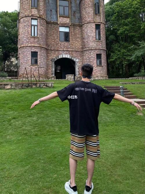 江浙沪必备的短裤05_短裤_博柏利怎么样_潮流_穿搭ootd