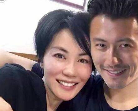 容祖儿开口说:期待见嫂子,被爆王菲谢霆锋疑已秘密结婚