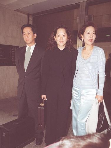 洪金梅65岁胞妹洪国华离世姐妹终重聚人走茶凉外甥子女漠然以待