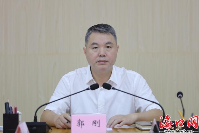 通讯员柴文娅)6日,海口秀英区召开党史学习教育动员大会暨区委党史