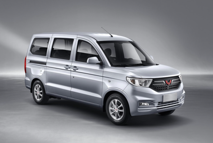 五菱宏光v 劲享版上市,4.68万元起售,国五国六排放随意选