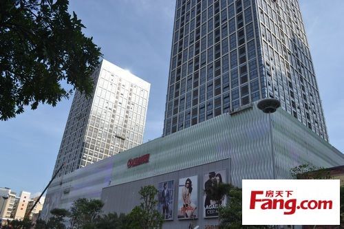 泉州浦西万达广场大商业 上面两栋为soho公寓
