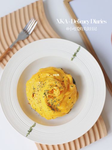 这样做的【旋风鱿鱼蛋包饭】每次都想吃两碗99_鱿鱼