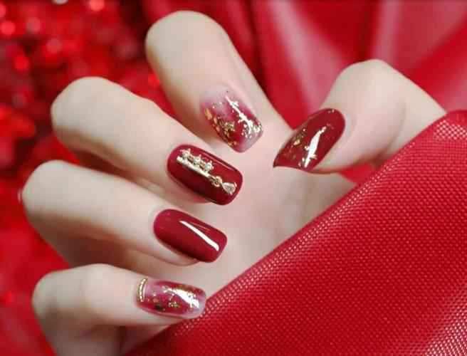 铂金红色系显白美甲 【图】