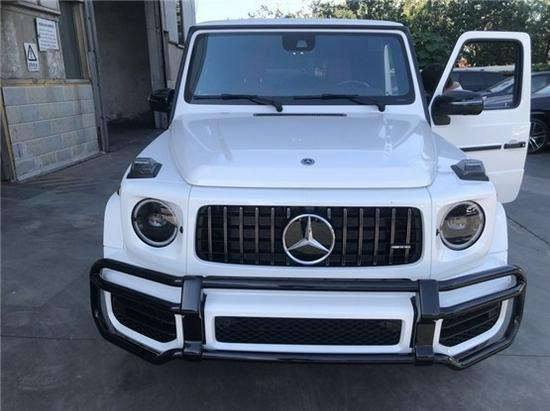 2021款奔驰g63报价白色方盒子更具时尚感