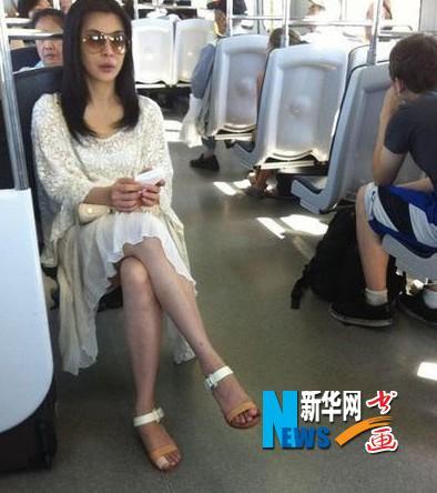 王祖贤现身样貌大变 揭秘王祖贤身家背景情史(组图)