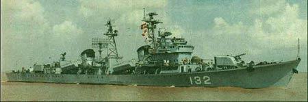 我海军132舰在多次演练中扮演蓝军角色(组图)