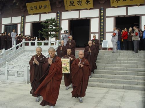 弘愿寺举办庚寅年九月十九观音圣诞念佛暨剃度法会