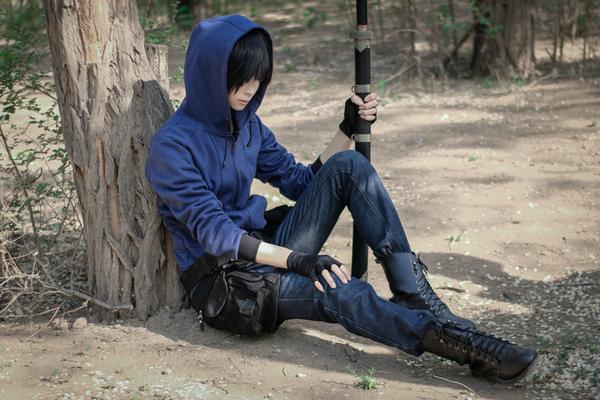 角色:张起灵coser:柠七asuka