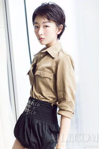 百变可爱短发-周冬雨