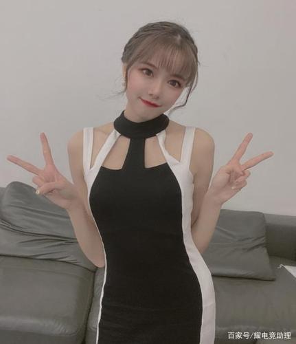 英雄联盟:前lpl女主持骆歆近况如何?粉丝:现只能活跃在微博!