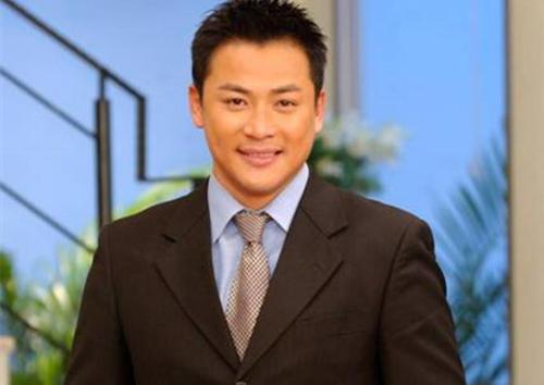 《再见阿郎》50岁男主携妻挑战铁人三项,途中爱妻突然