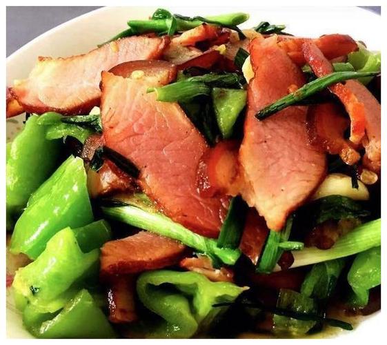 青椒蒜苗炒腊肉