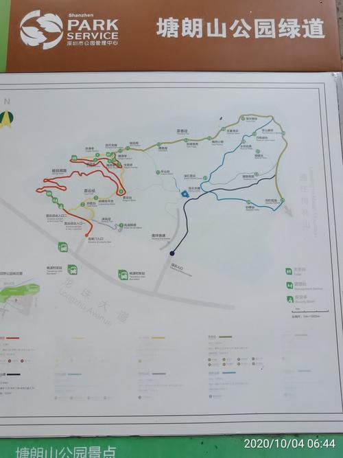 虽然被冠以深圳十峰之名,但却并不像梧桐山那么高和难爬也不像莲花山