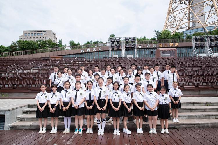 {株洲毕业照创作中心}*北京师范大学株洲附属学校x1505班最美纪念照