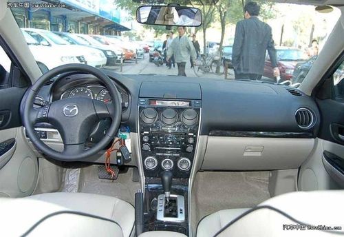 马自达6 06款 2.3 豪华型 中控方向盘图片 > 中控方向盘图片