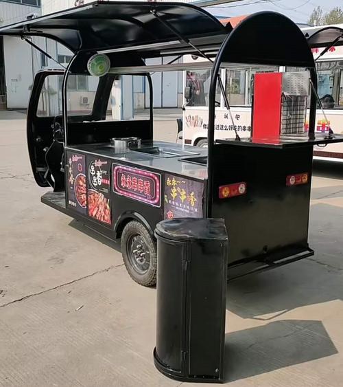 三轮小吃车电动三轮摆地摊车早餐车烤面筋车麻辣烫车烤冷面炸串车