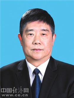 荆州市五届人大常委会主任,副主任简历(主任李新华)