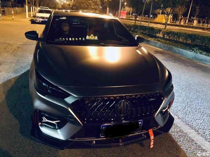 名爵6 插电混动