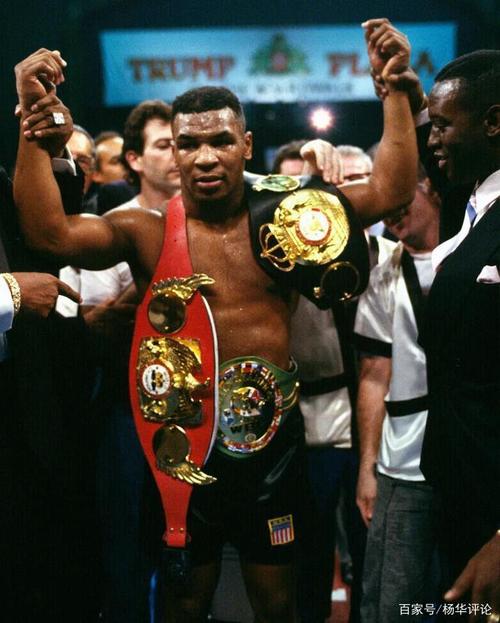 福尔曼评出史上十大重量级拳王:泰森仅列第八,刘易斯第7老霍第9