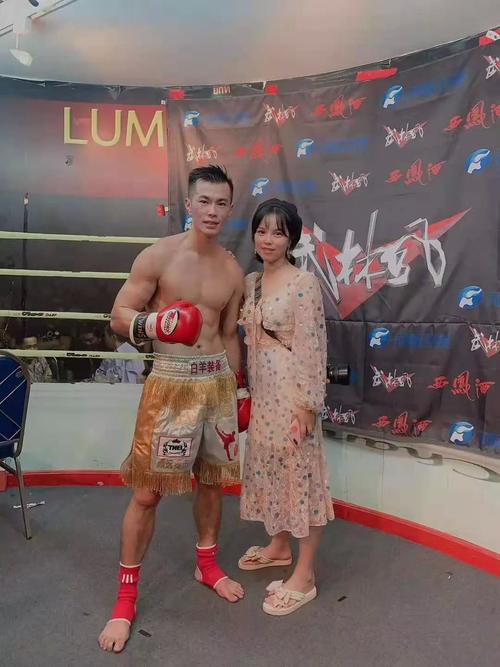 逢泰不败,"狙击手"方飞达勇闯泰拳圣殿仑披尼!