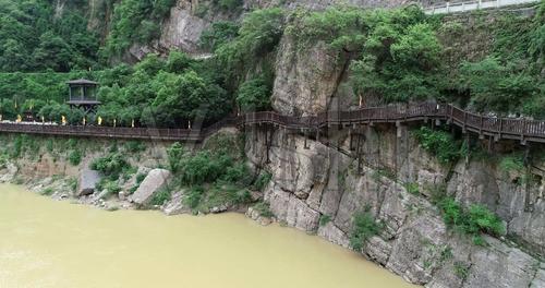 明月峡蜀道古栈道航拍小全景4k_4096x2160_高清视频素材下载(编号