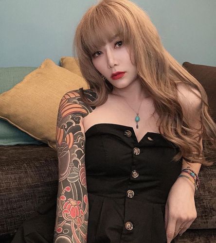 女生花臂纹身图案