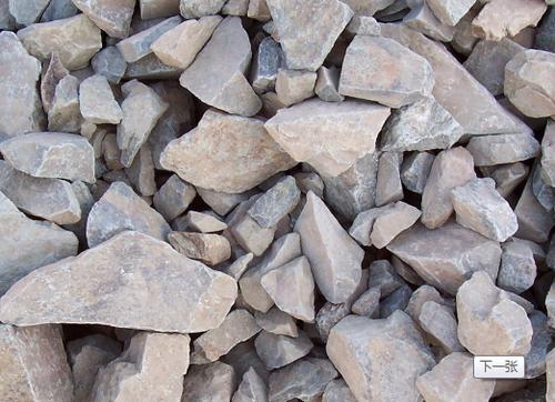 普通建筑工地用于拌合混凝土的粗骨料石子是叫什么石,如图!