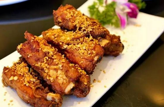 蒜香排骨孕妇可以吃吗 蒜香排骨宝宝可以吃吗
