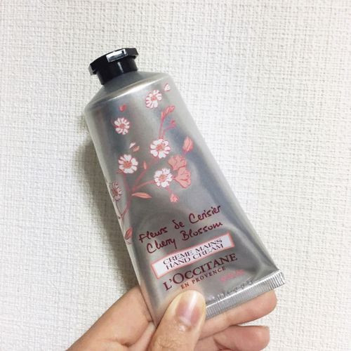 欧舒丹护手霜 樱花