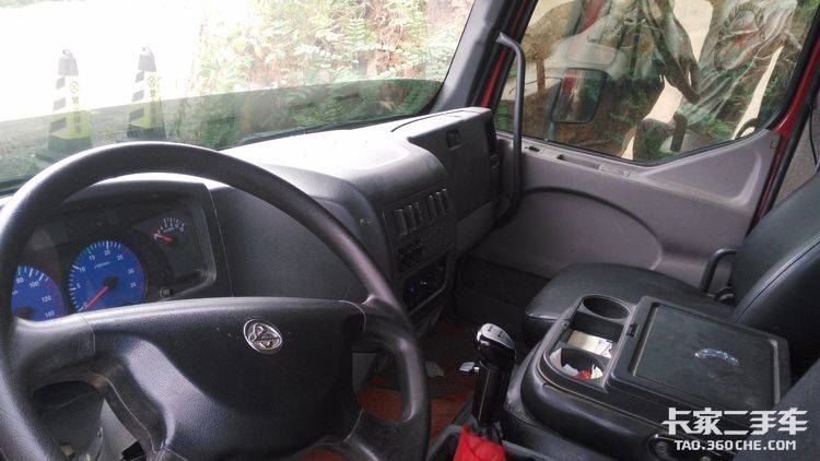 已售国三柳汽乘龙m3前四后八自卸车