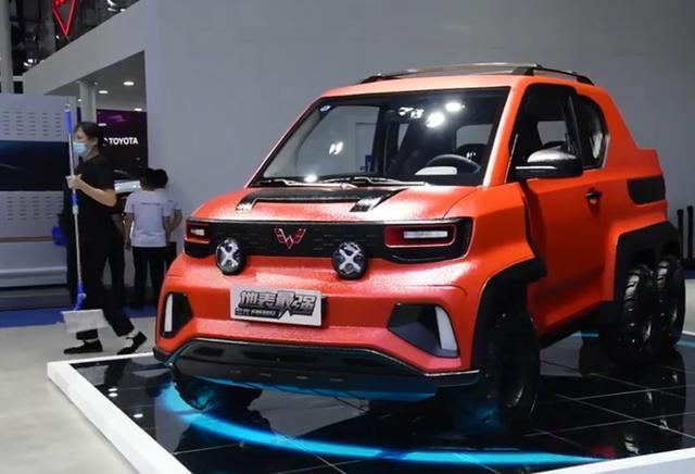 五菱宏光再造"神车",6轮皮卡气场不输大g,能买菜上班