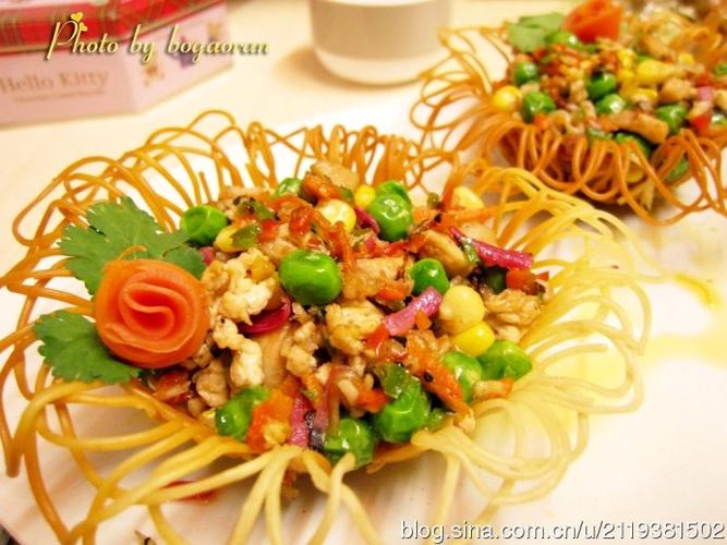 关键是炸过的面条口感十分酷似我们平常爱吃的干脆面.