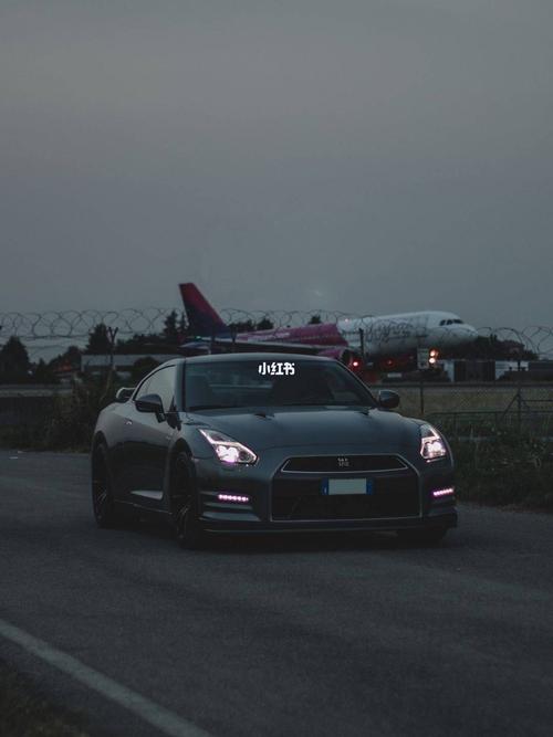 壁纸_壁纸_战神gtr_素材_壁纸