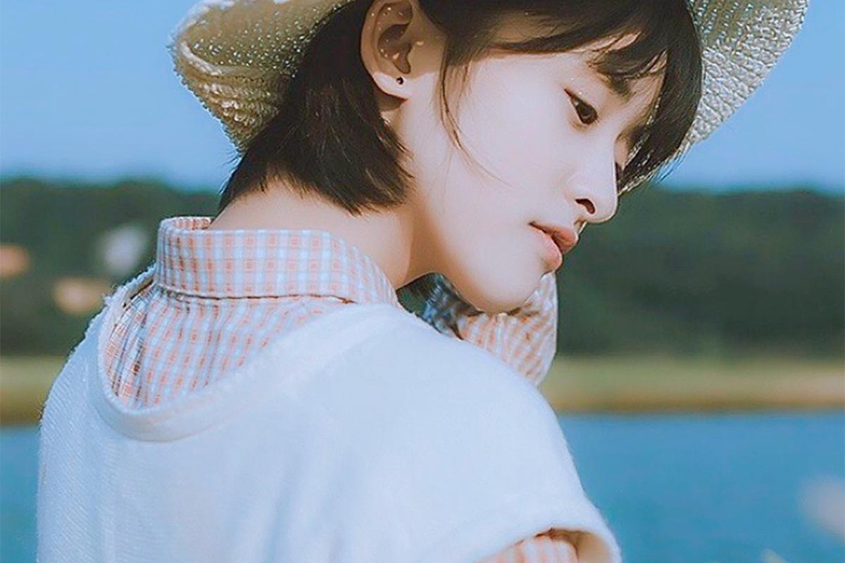 清新美丽沈月壁纸_致我们单纯的小美好陈小希