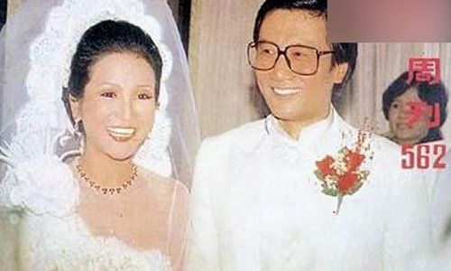 （图为1979年谢贤狄波拉婚礼现场照）