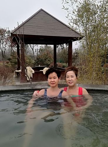 鄢陵金雨玫瑰庄园(2o18.2.18)