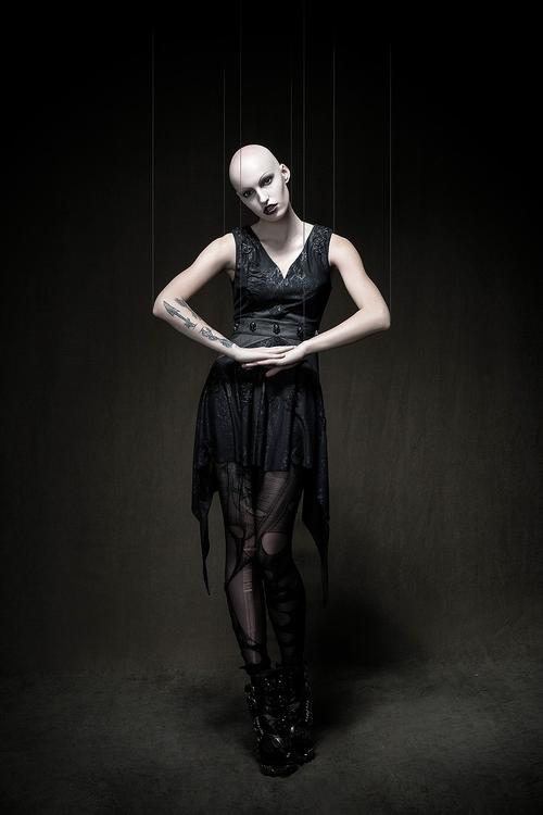 暗黑系朋克哥特人像风格服装拍摄