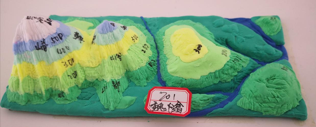 恩高芳华初中地理备课组借助地图模型制作活动寓教于乐,精心策划了"小
