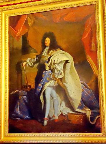 奢华的凡尔赛宫6路易十四穿高跟鞋瘦腿丝袜的经典形象