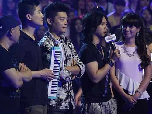 张淇  张柏芝  东方卫视《妈妈咪呀》进入复赛阶段,初赛中,黑豹乐队