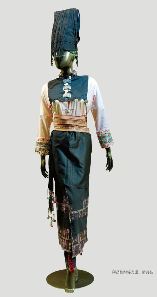 阿昌族服饰简笔画男装