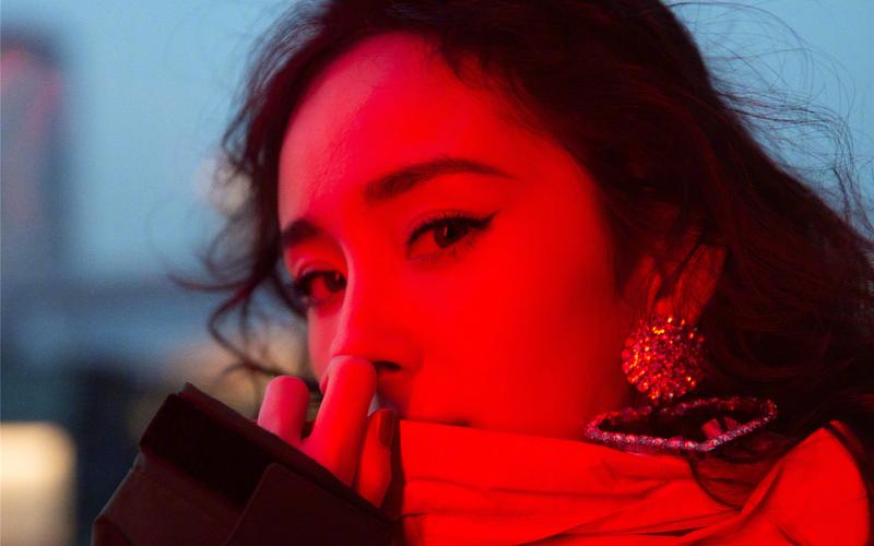 杨幂潮流时尚写真图片桌面壁纸