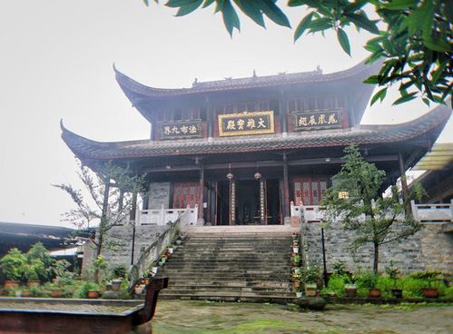 合江县凤鸣镇:凤鸣老街中的佛教圣地——凤凰寺