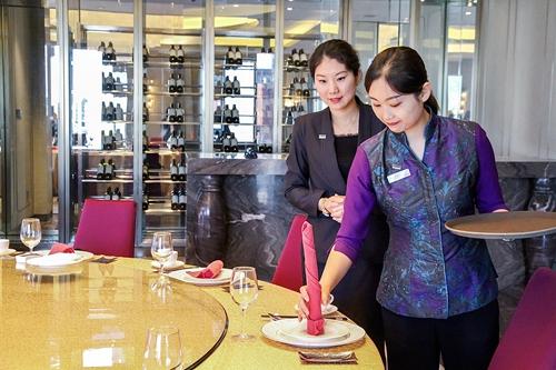 微笑青岛 | 青岛威斯汀酒店中餐厅经理韩雪莲:15年餐饮专家,客人最好
